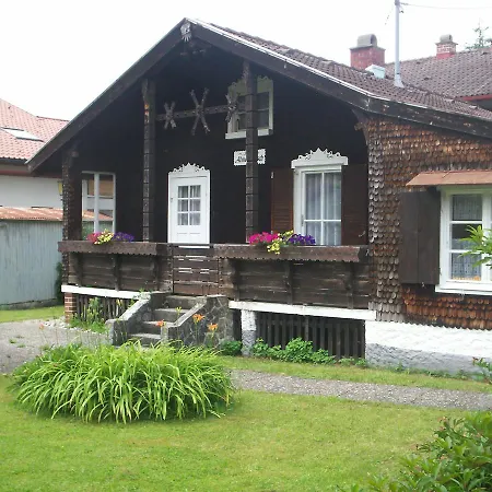Prázdninový dům Haus Almenrausch *
